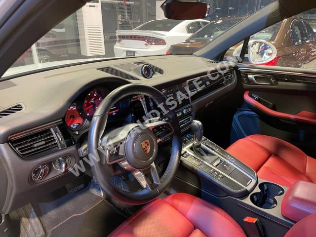 2021 بورش ماكان