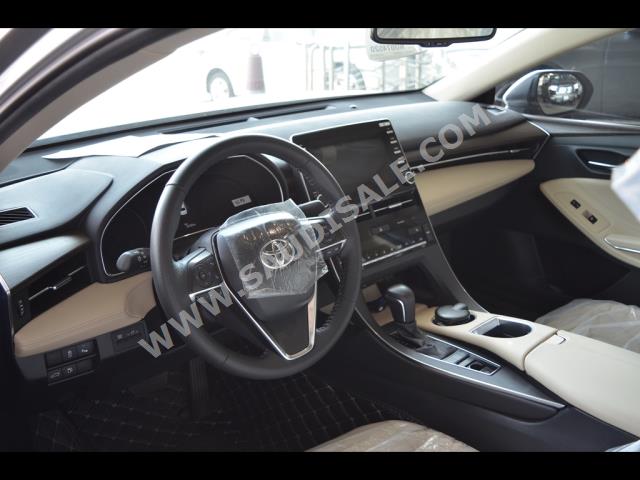 2022 تويوتا افالون تورينج