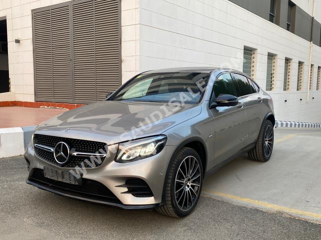 2019 مرسيدس - بنز جي إل سي 300