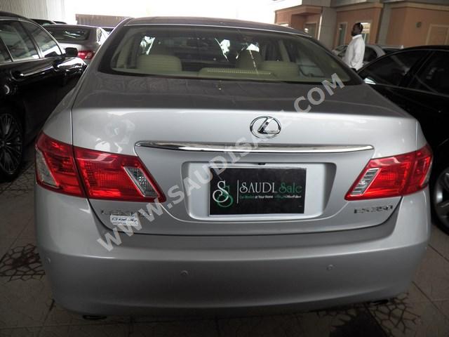 2007 لكزس إي إس 350