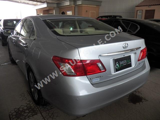 2007 لكزس إي إس 350