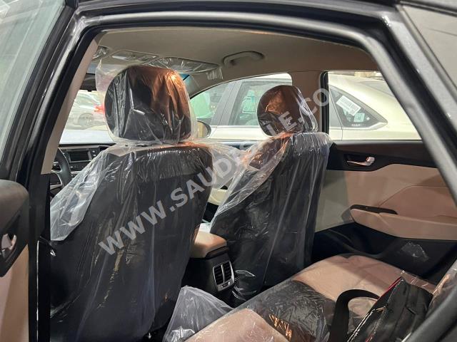 2023 هيونداي اكسنت