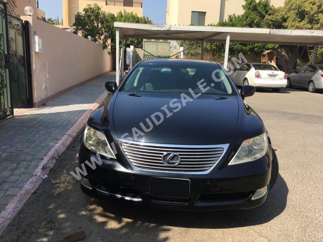 2007 Lexus LS 460