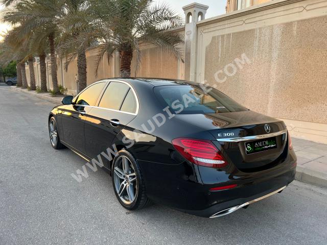2018 مرسيدس - بنز إي 300