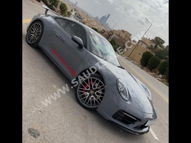 2023 بورش 911 كاريرا اس