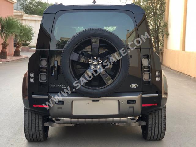 2023 لاند روفر ديفيندر اكس داينمك