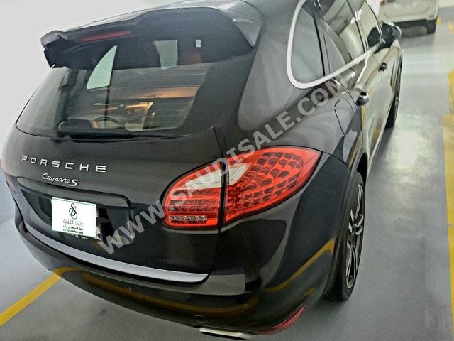 2014 بورش كايين اس