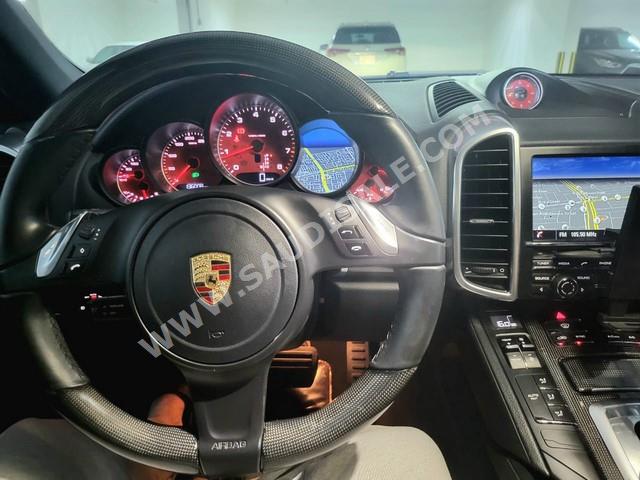 2014 بورش كايين اس