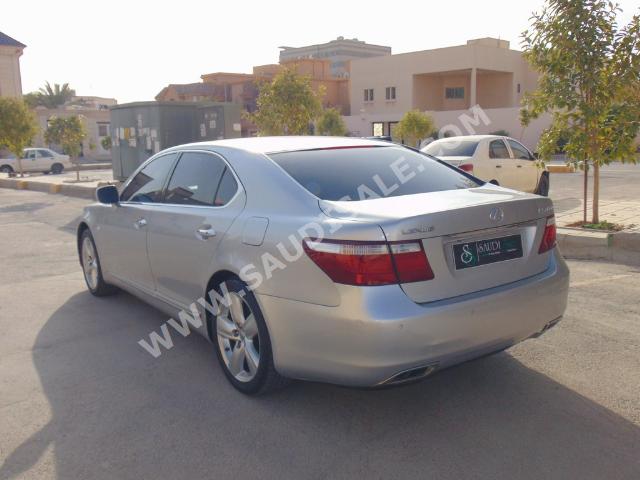 2007 Lexus LS 460 L