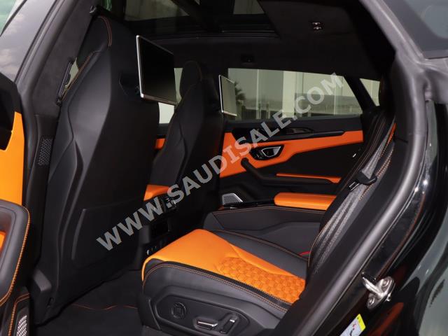 2021 لمبرجيني اوروس