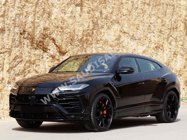 2021 لمبرجيني اوروس