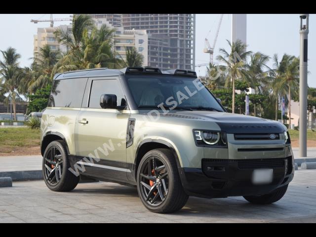 2021 لاند روفر ديفيندر اتش اس اي