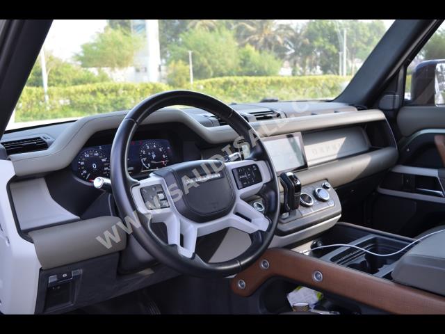 2021 لاند روفر ديفيندر اتش اس اي