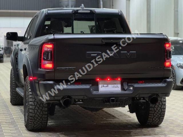 2022 دودج رام تي ار اكس