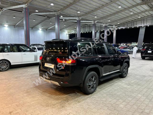 2022 تويوتا لاند كروزر جي ار سبورت