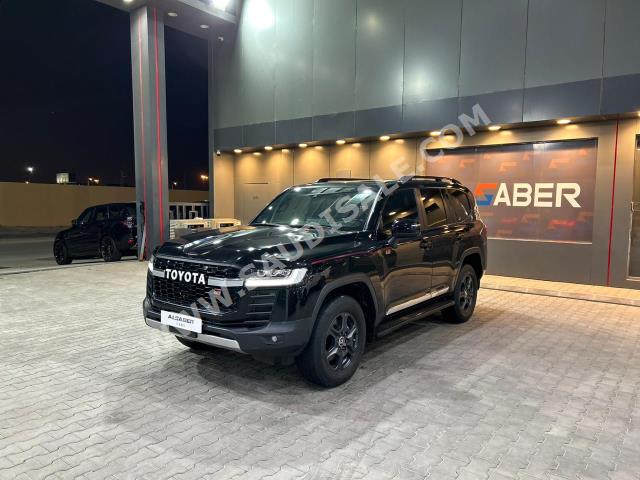 2022 تويوتا لاند كروزر جي ار سبورت