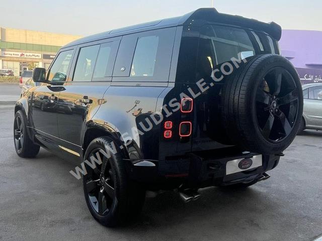 2023 لاند روفر ديفيندر