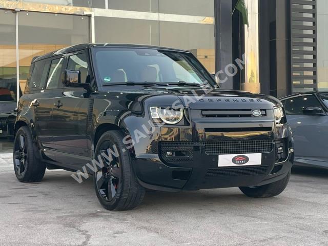 2023 لاند روفر ديفيندر