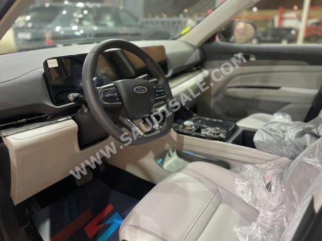 2023 فورد تيريتوري تريند