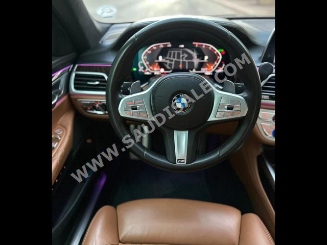 2020 بي ام دبليو الفئة السابعة 740 إل أي