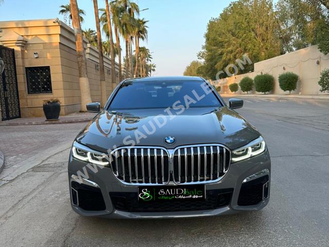 2020 بي ام دبليو الفئة السابعة 740 إل أي