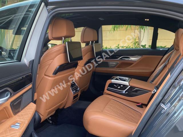 2020 BMW 7 Series 740Li