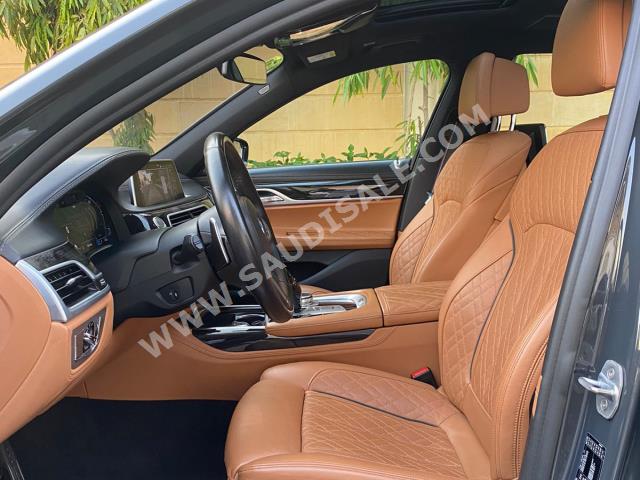 2020 BMW 7 Series 740Li