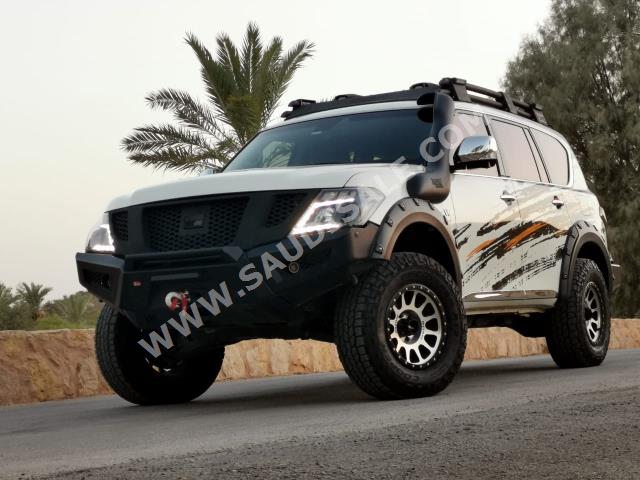 2017 نيسان باترول بلاتينيوم