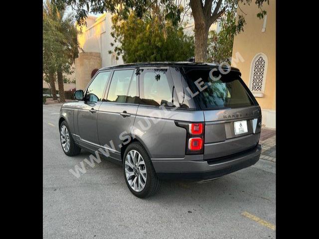 2021 لاند روفر رينج روفر فوج