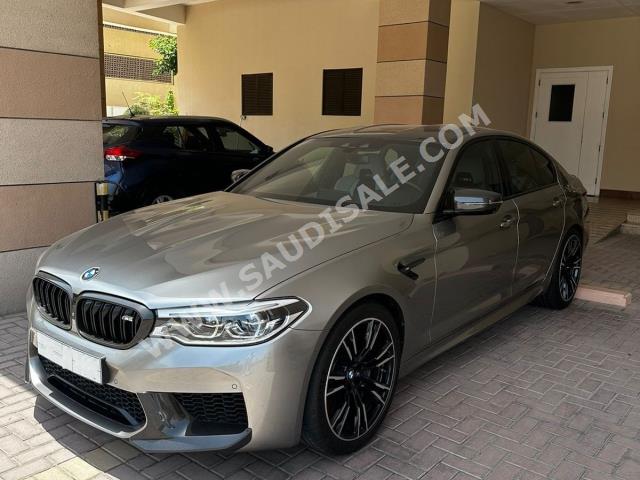 2019 بي ام دبليو الفئة ام إم 5