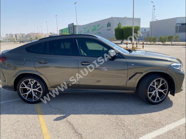 2020 بي ام دبليو الفئة اكس 6 إم 50 أي