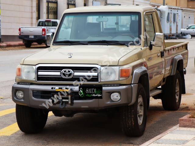 2013 تويوتا لاند كروزر شاص