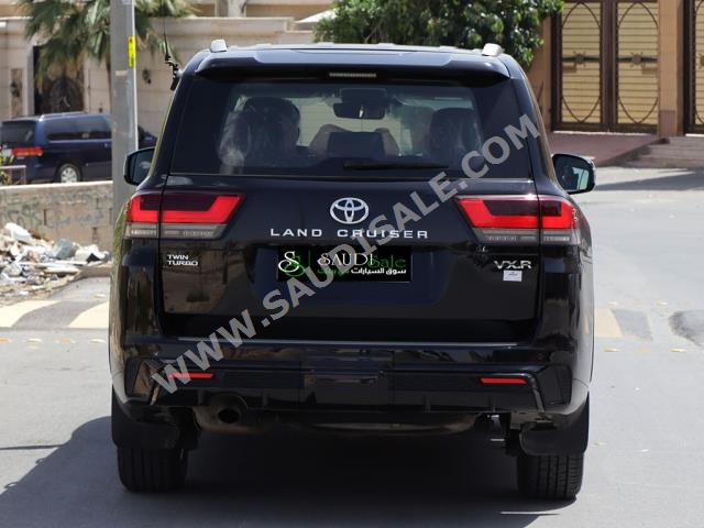 2023 تويوتا لاند كروزر في اكس ار