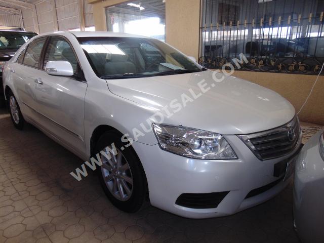 2011 Toyota Aurion