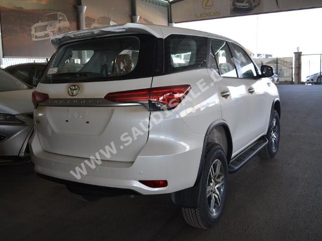 2017 Toyota Fortuner GX