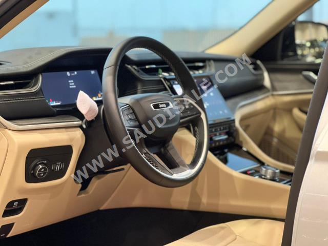 2022 Jeep Grand Cherokee