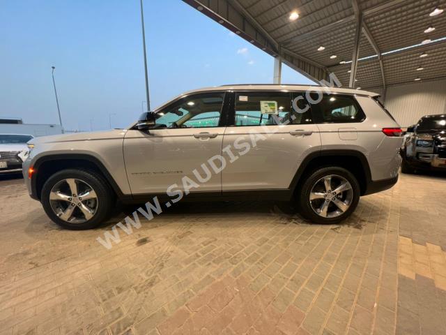 2022 Jeep Grand Cherokee