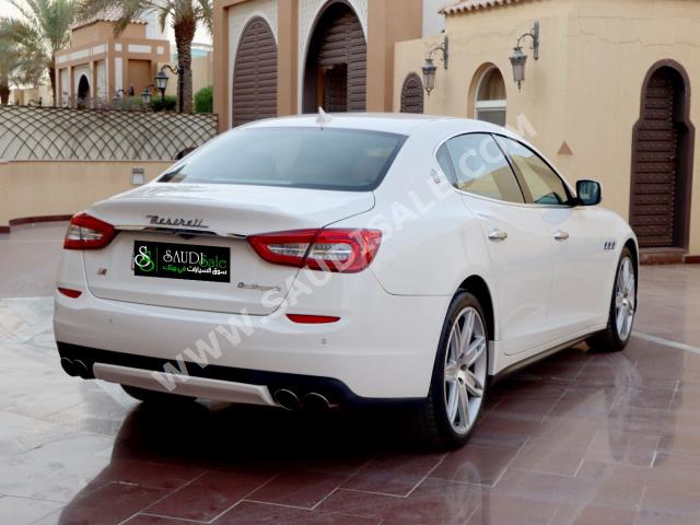 2015 مازيراتي كواتروبورتي إس كيو 4