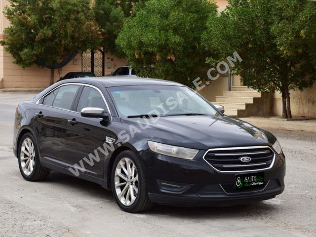2013 Ford Taurus Limited