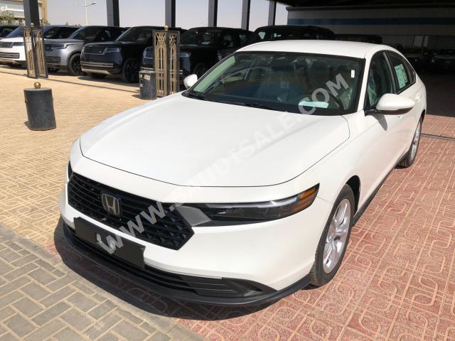 2023 هوندا اكورد ال اكس