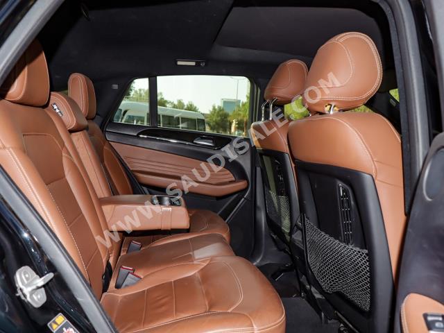 2017 مرسيدس - بنز جي إل إي 43 أي إم جي