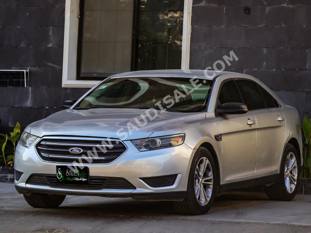 2015 فورد توروس