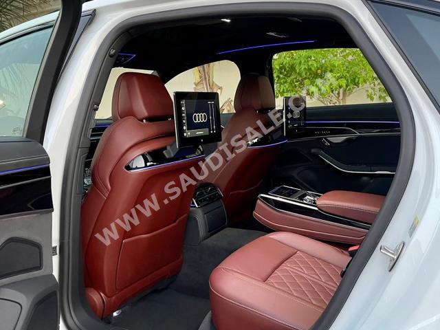 2022 اودي اي 8 ال