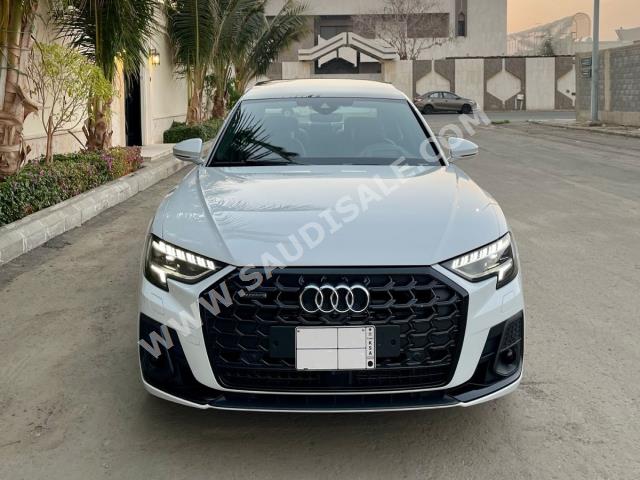 2022 اودي اي 8 ال