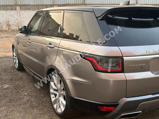 2020 لاند روفر رينج روفر سبورت اتش اس اي