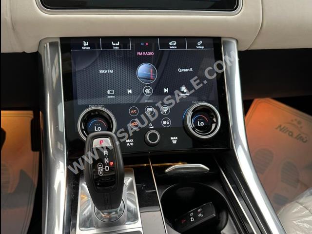 2020 لاند روفر رينج روفر سبورت اتش اس اي