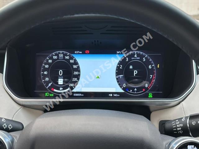 2020 لاند روفر رينج روفر سبورت اتش اس اي