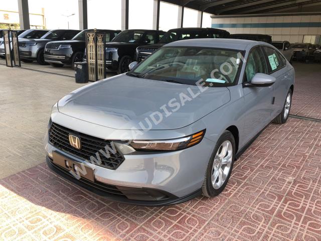 2023 هوندا اكورد ال اكس