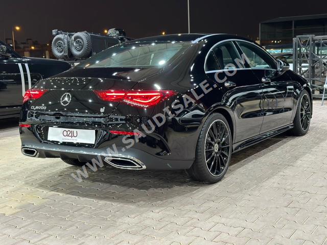 2023 مرسيدس - بنز سي إل أي 200