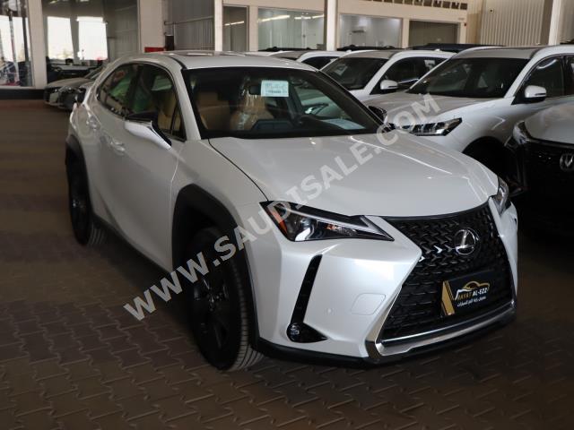 2023 Lexus UX 200